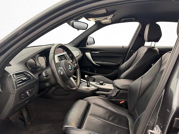 BMW 120i 11 of 29