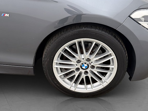 BMW 120i 29 of 29