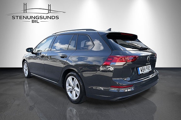 Volkswagen Golf VIII 3 of 24