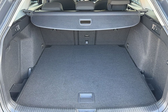 Volkswagen Golf VIII 20 of 24