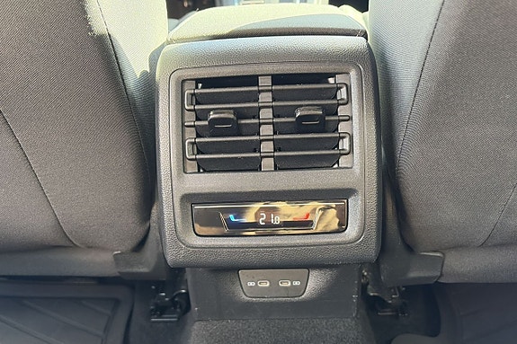 Volkswagen Golf VIII 24 of 24