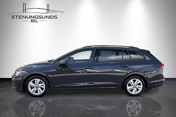 Volkswagen Golf VIII 2 of 24