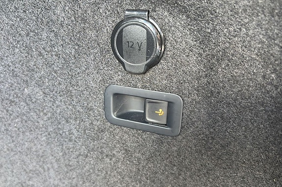 Volkswagen Golf VIII 21 of 24