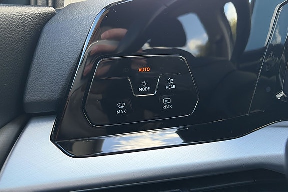 Volkswagen Golf VIII 17 of 24