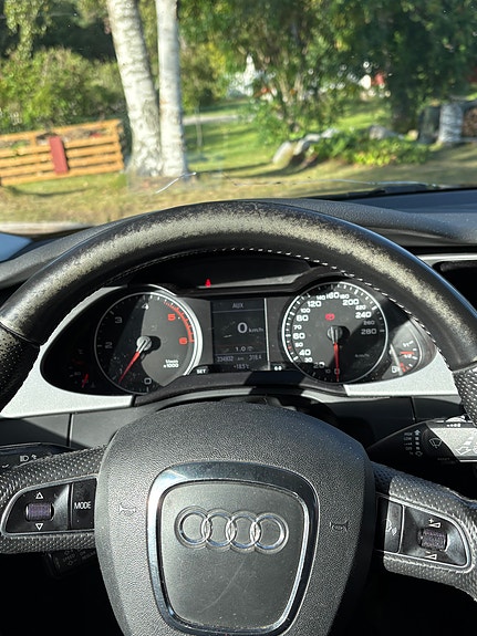 Audi A4 6 of 9