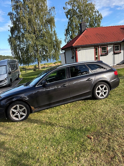 Audi A4 4 of 9