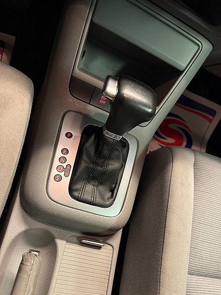 Volkswagen Golf Plus 10 of 13