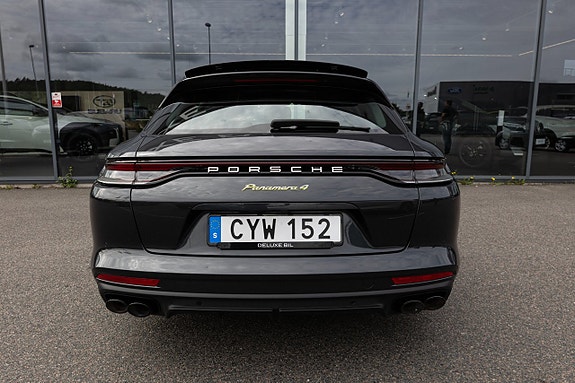 Porsche Panamera 4 6 of 17