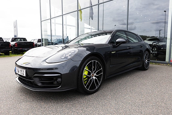 Porsche Panamera 4