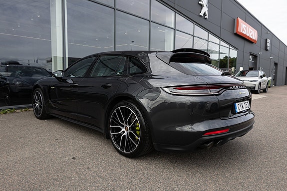 Porsche Panamera 4 7 of 17
