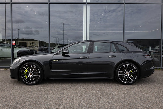Porsche Panamera 4 4 of 17