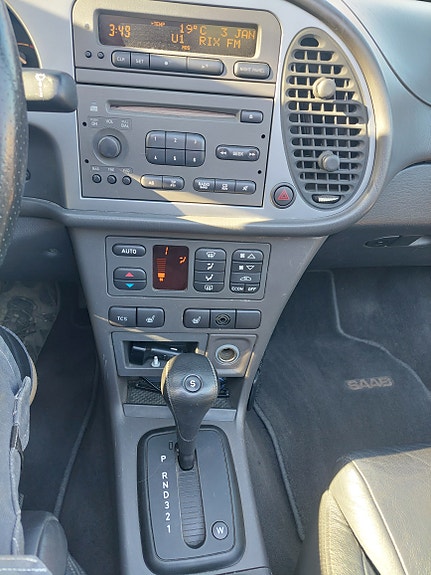Saab 9-3 7 of 10