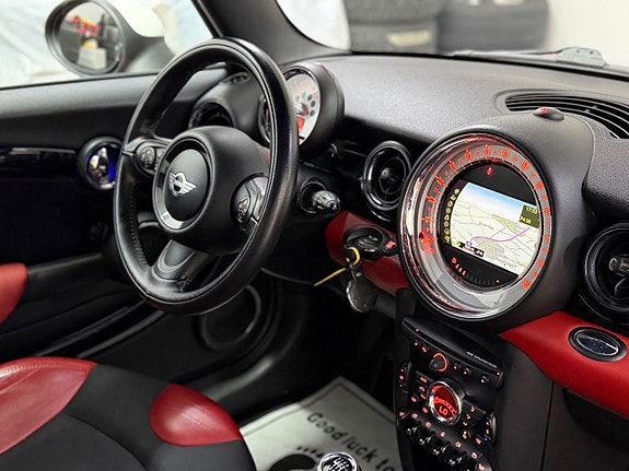 MINI Cooper 10 of 18