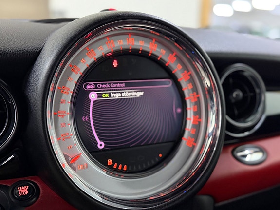 MINI Cooper 16 of 18