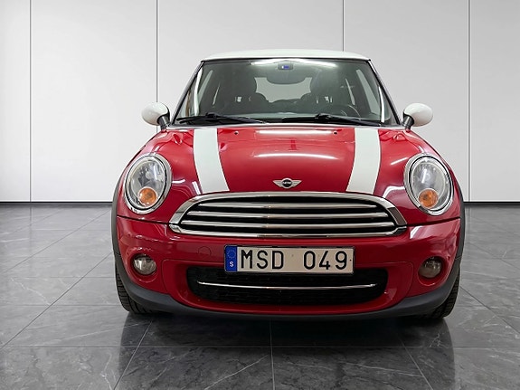MINI Cooper 2 of 18