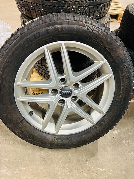 Audi A4 5 of 5