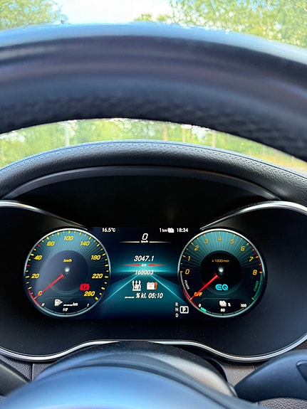 Mercedes-Benz C300 10 of 10