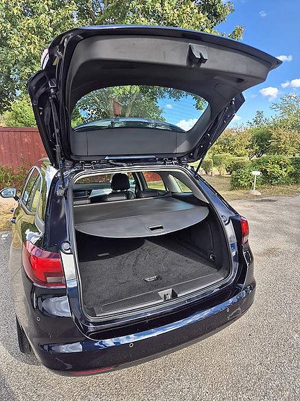 Opel Astra 18 of 21