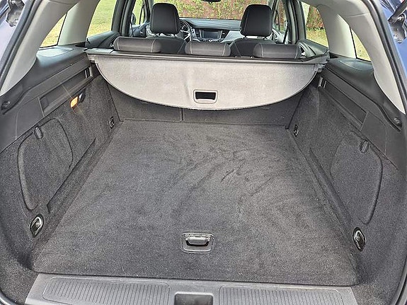 Opel Astra 19 of 21