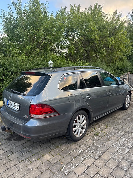 Volkswagen Golf VI 2 of 8