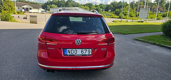 Volkswagen Passat 4 of 10