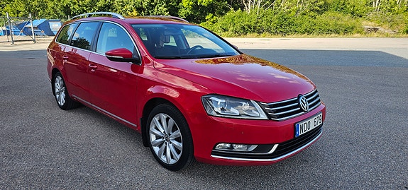 Volkswagen Passat 3 of 10