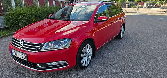 Volkswagen Passat 2 of 10