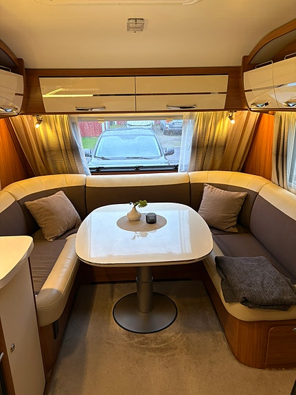 Adria Alpina 743 UT 3 of 8