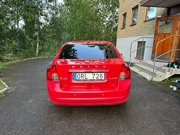 Volvo S40 3 of 13