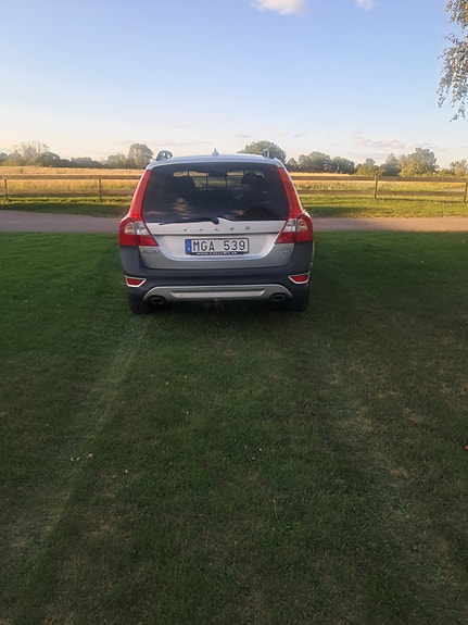 Volvo XC70 4 of 9