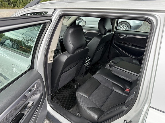 Volvo V70 15 of 21