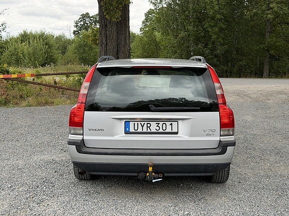 Volvo V70 8 of 21