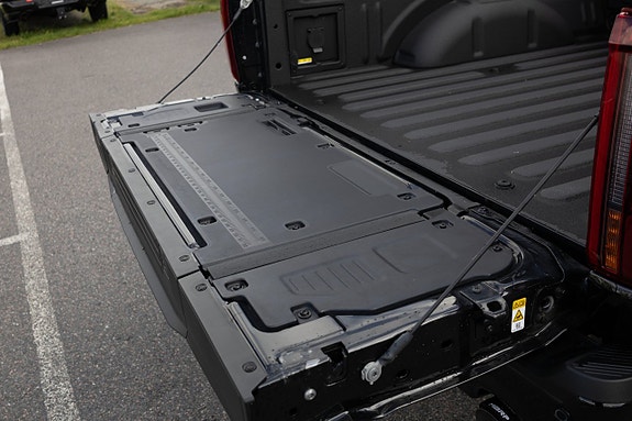 Ford F-150 11 of 19