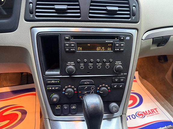 Volvo XC70 15 of 16