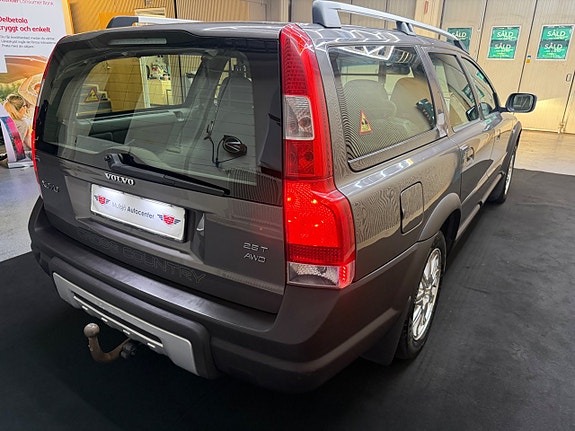 Volvo XC70 5 of 16