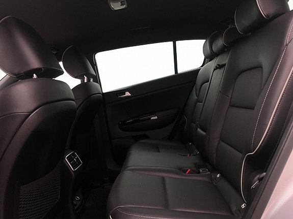 Kia Sportage 27 of 30