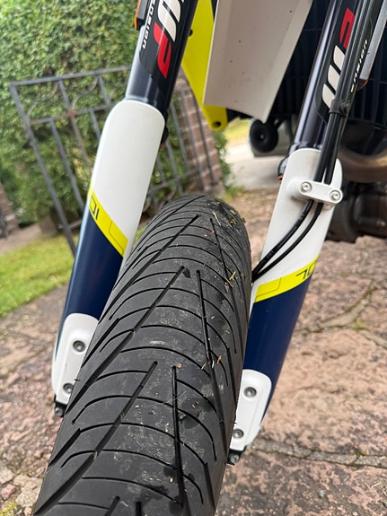 Husqvarna 701 SUPERMOTO A2 4 of 6