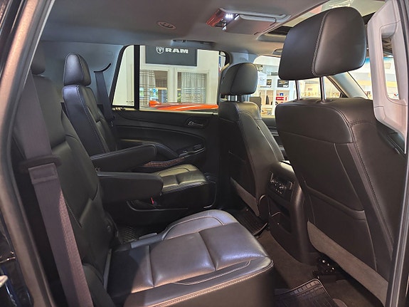 Chevrolet Tahoe 11 of 17