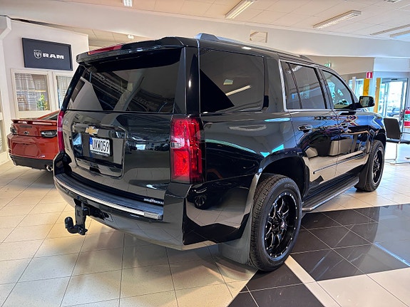Chevrolet Tahoe 4 of 17