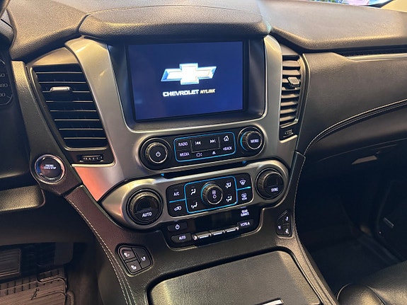 Chevrolet Tahoe 14 of 17