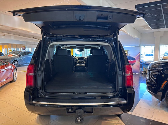 Chevrolet Tahoe 9 of 17