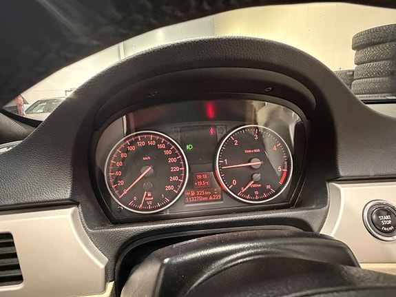 BMW 320d 19 of 21