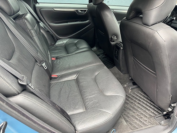Volvo V70 5 of 5