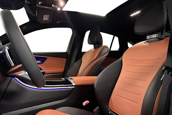 Mercedes-Benz GLC300 e 14 of 18