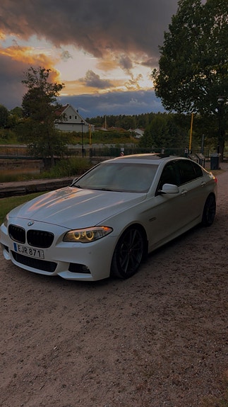 BMW 525d 2 of 10