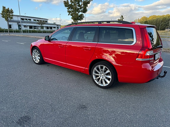 Volvo V70 4 of 8