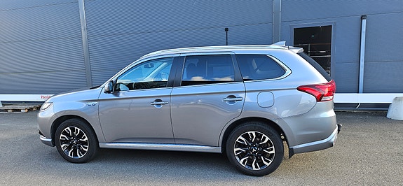 Mitsubishi Outlander 3 of 13