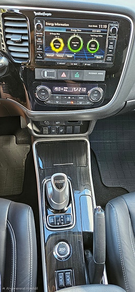 Mitsubishi Outlander 10 of 13