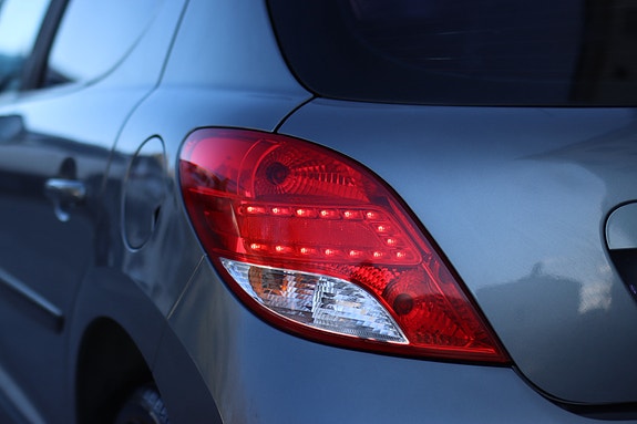 Peugeot 207 15 of 15