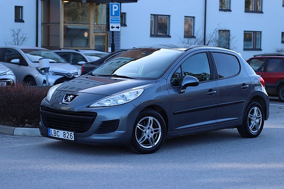 Peugeot 207 2 of 15